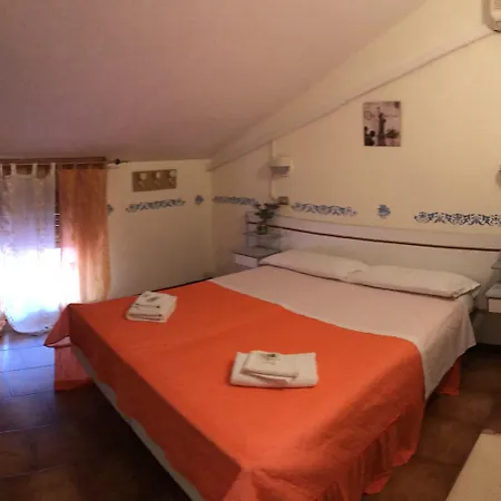 ホテル Roberta カットーリカ